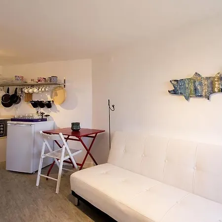 Διαμέρισμα River View In Castelo Historic One Bedroom