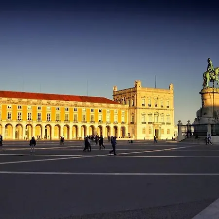 River View In Castelo Historic One Bedroom *
