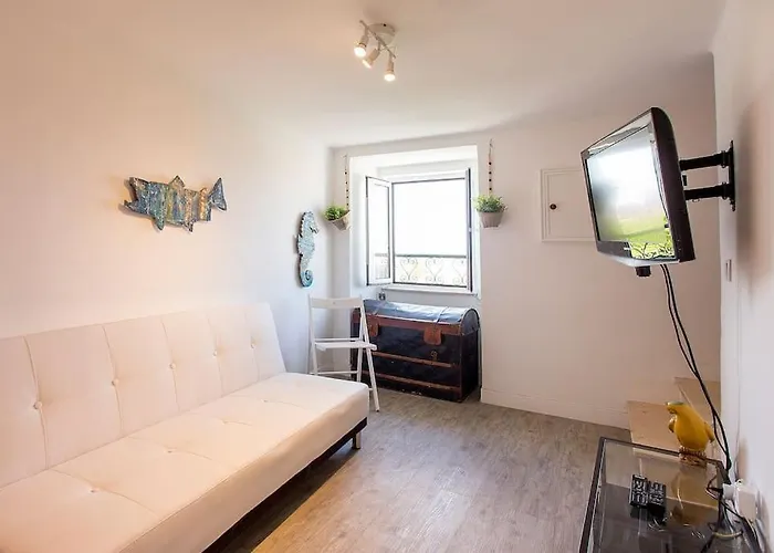 River View In Castelo Historic One Bedroom *