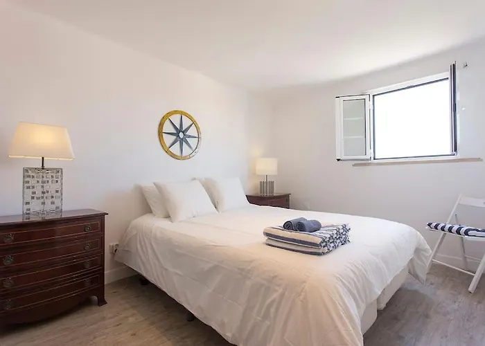 River View In Castelo Historic One Bedroom