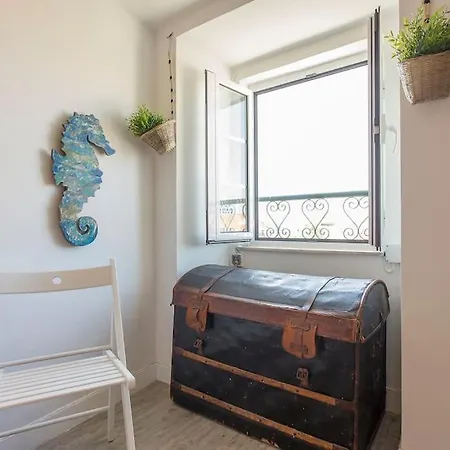 River View In Castelo Historic One Bedroom *